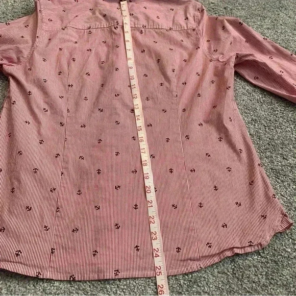 Women’s Izod Maroon stripped button down with blue anchors size large - Picture 4 of 8